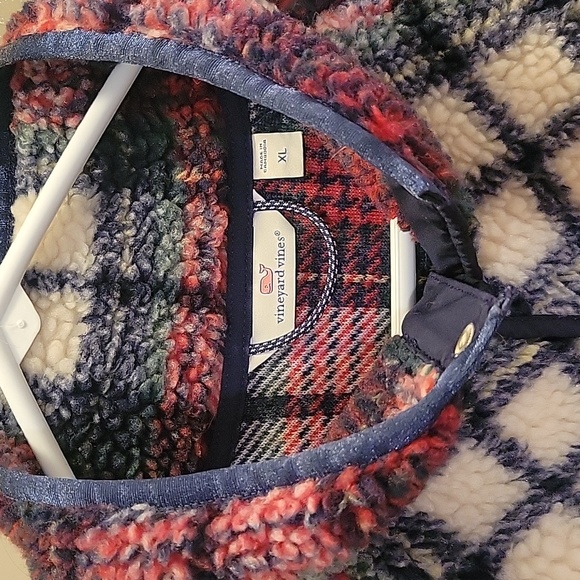 Vineyard Vines Sherpa Pullover - Picture 3 of 9